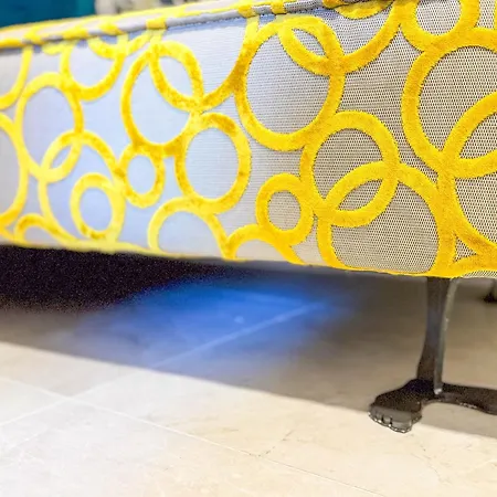 Ca De La By Ca-sa Check