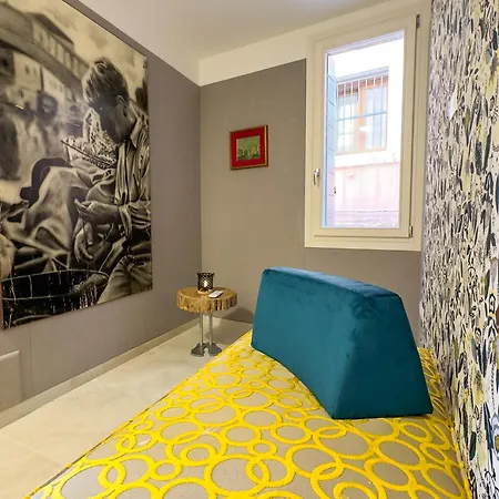 Ca De La By Ca-sa Check Кьоджа