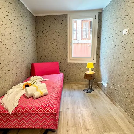 Apartment Ca' De La *
