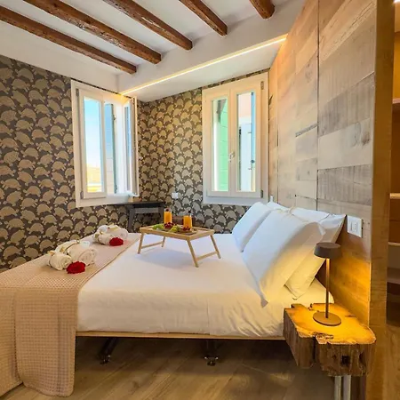 Apartment Ca' De La *