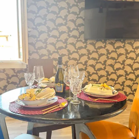 Ca' De La Apartment *