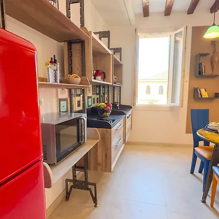 Apartment Ca' De La *